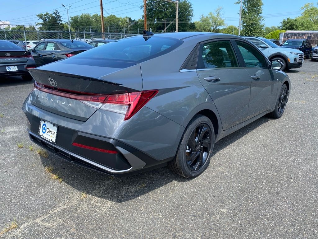 New 2026 Hyundai Elantra SEL Sport Sedan