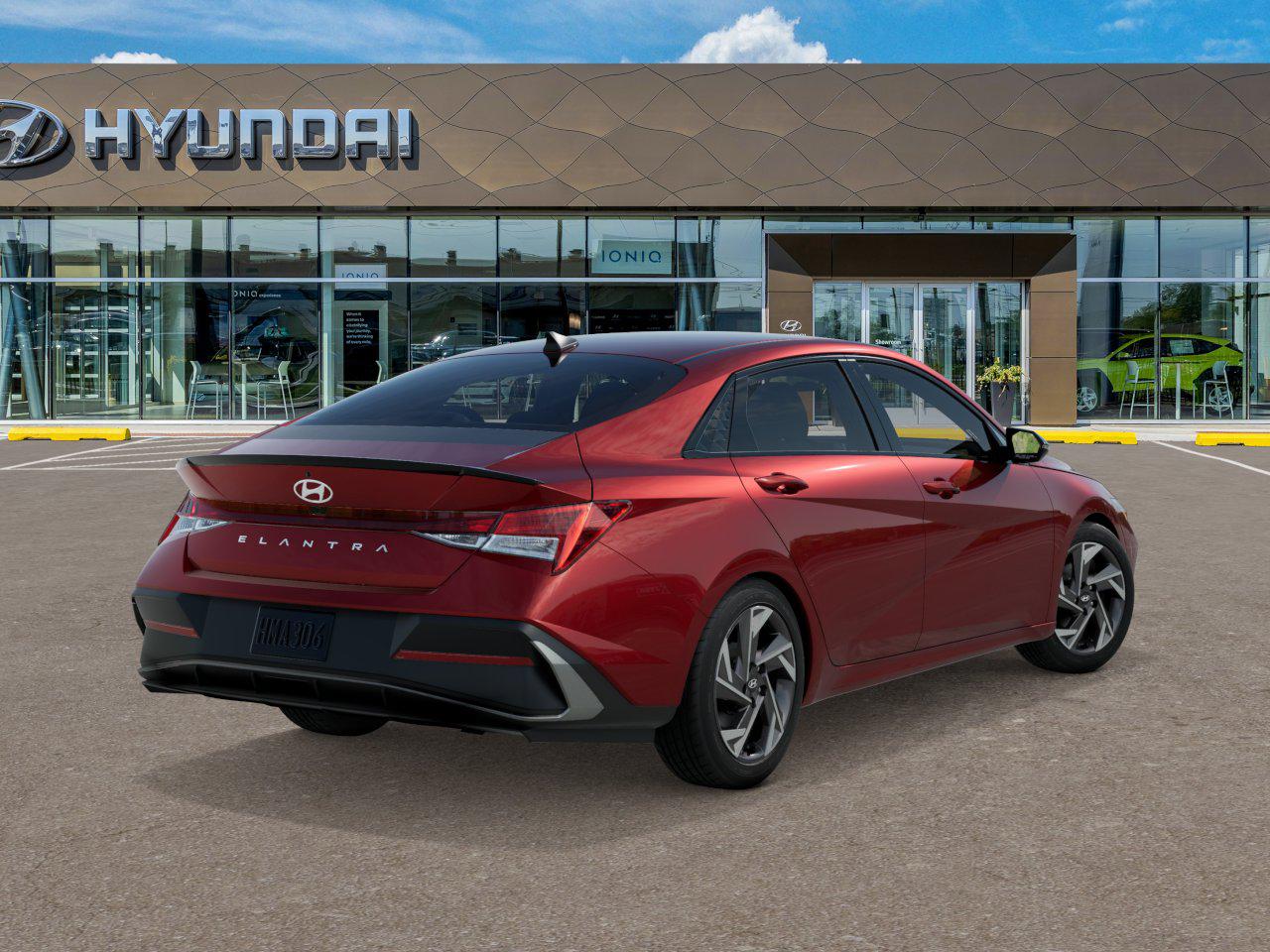 2025 Hyundai Elantra SEL Sport photo 3