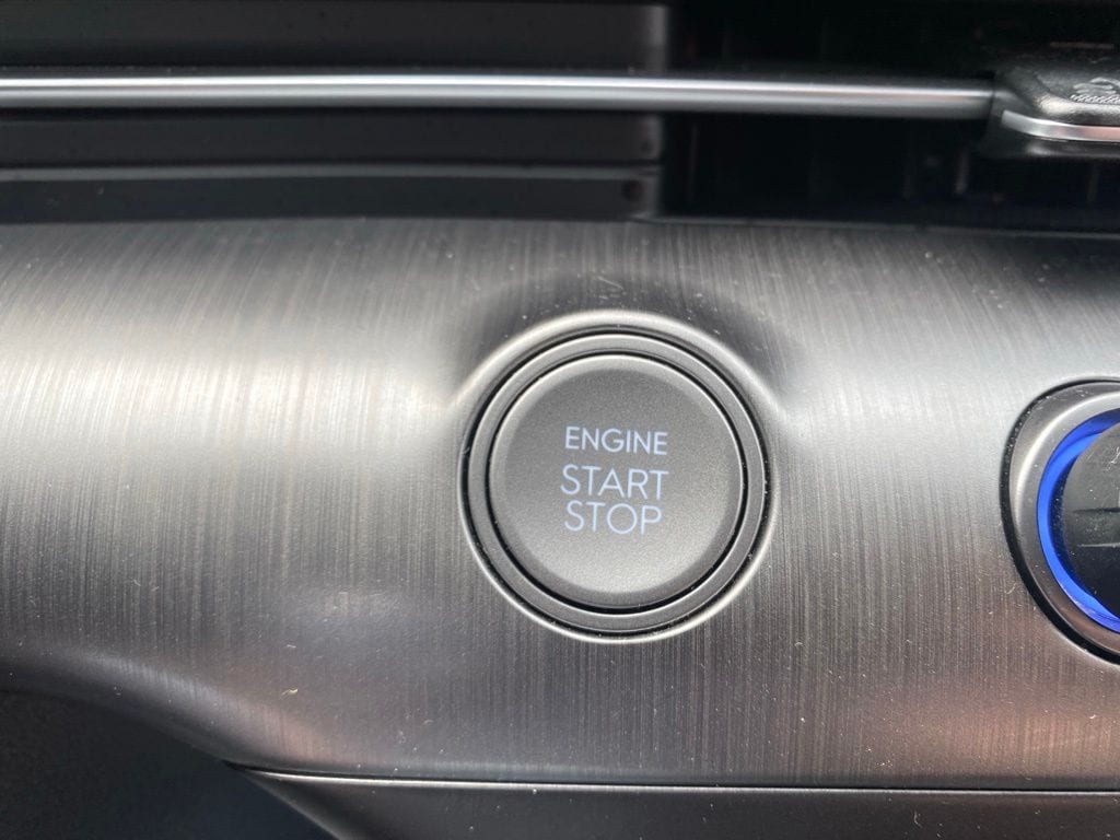 2024 Hyundai Kona SE - Photo 24
