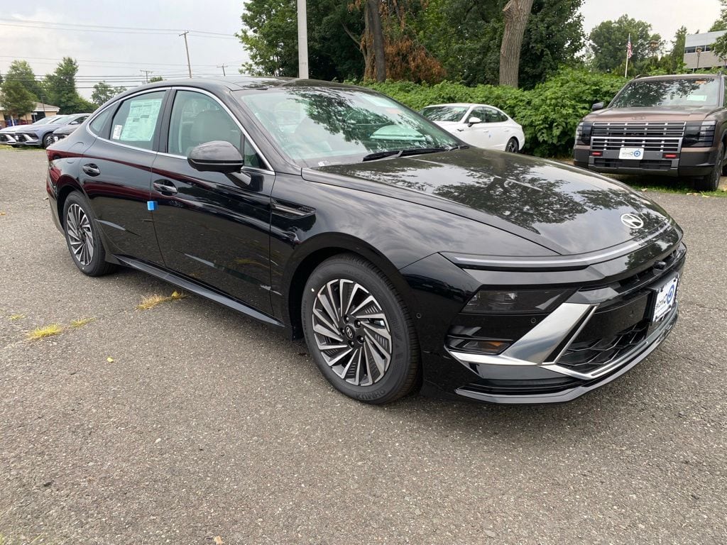 2026 Hyundai Sonata Hybrid