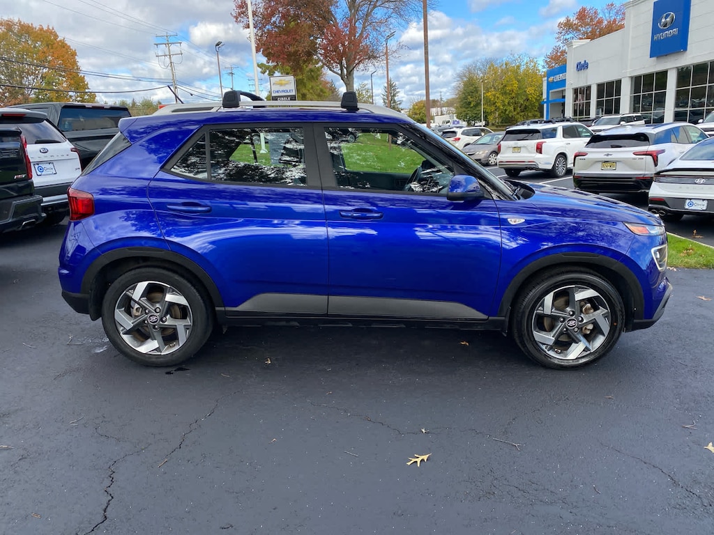 Used 2023 Hyundai Venue Limited IVT