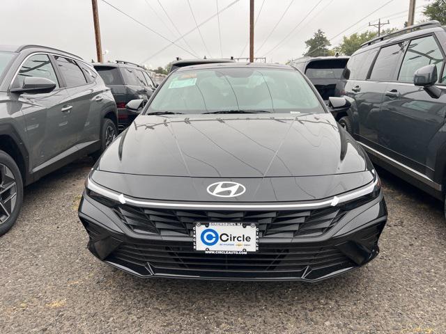 2025 Hyundai Elantra Hybrid SEL Sport photo 2