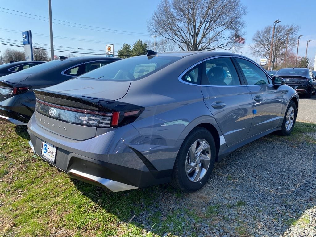 New 2026 Hyundai Sonata SE Sedan