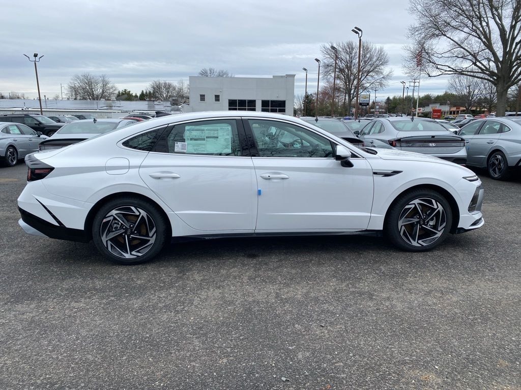 New 2026 Hyundai Sonata SEL Sport Sedan