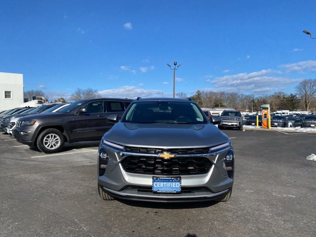 2024 Chevrolet Trax LT