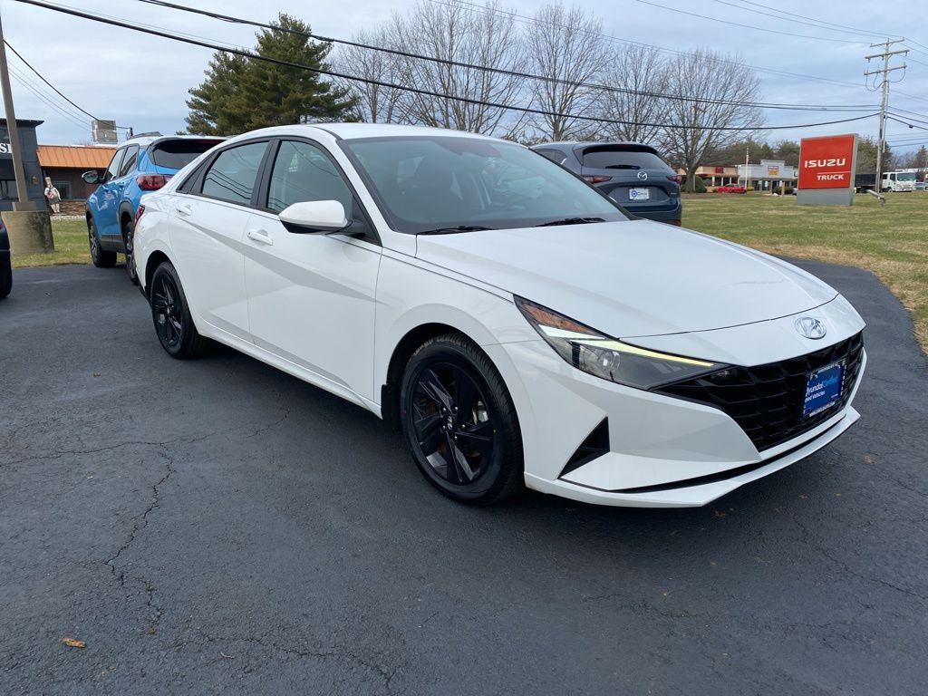 2023 Hyundai Elantra SEL