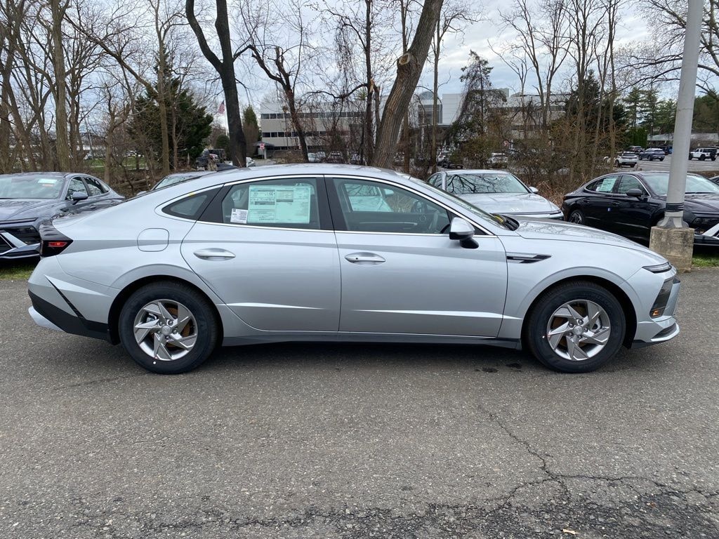 New 2026 Hyundai Sonata SE Sedan