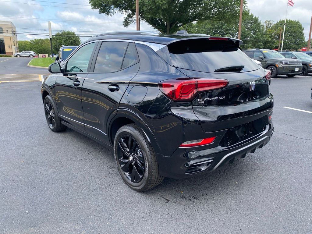 2024 Buick Encore GX Sport Touring - Photo 8