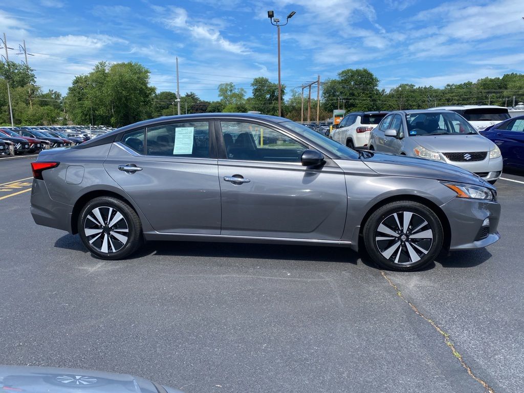 Used 2021 Nissan Altima SV with VIN 1N4BL4DW1MN351715 for sale in Shrewsbury, NJ