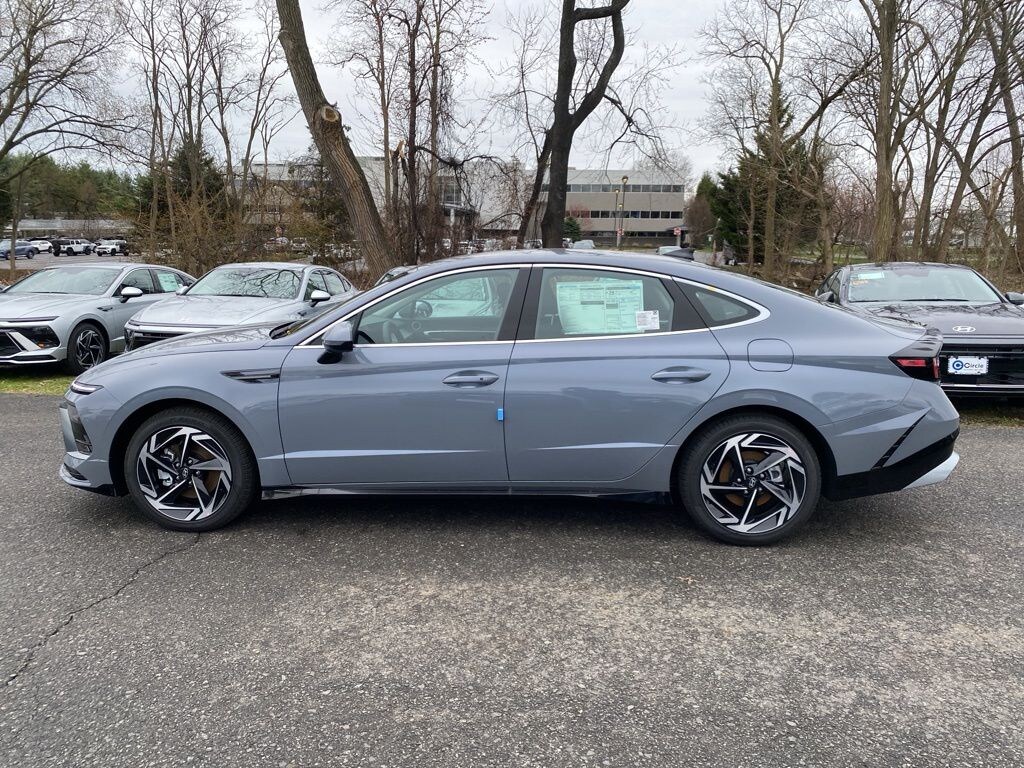 New 2026 Hyundai Sonata SEL Sport Sedan