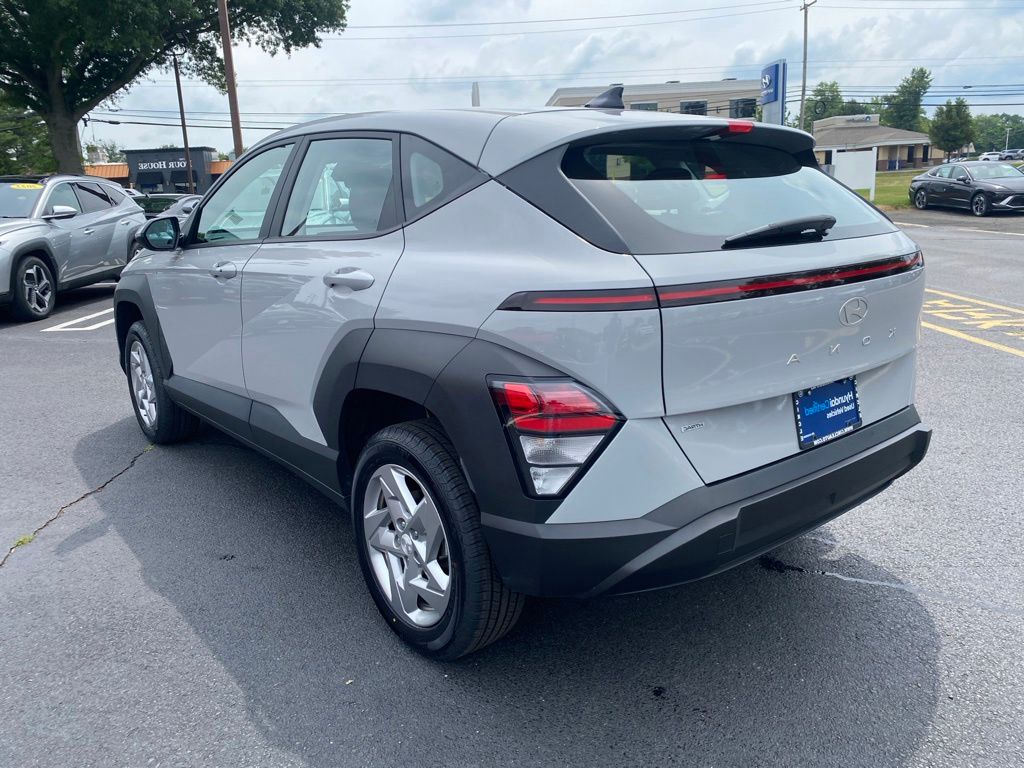 2024 Hyundai Kona SE - Photo 8