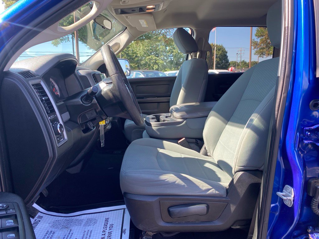 2019 RAM Ram 1500 Classic Express - Photo 13