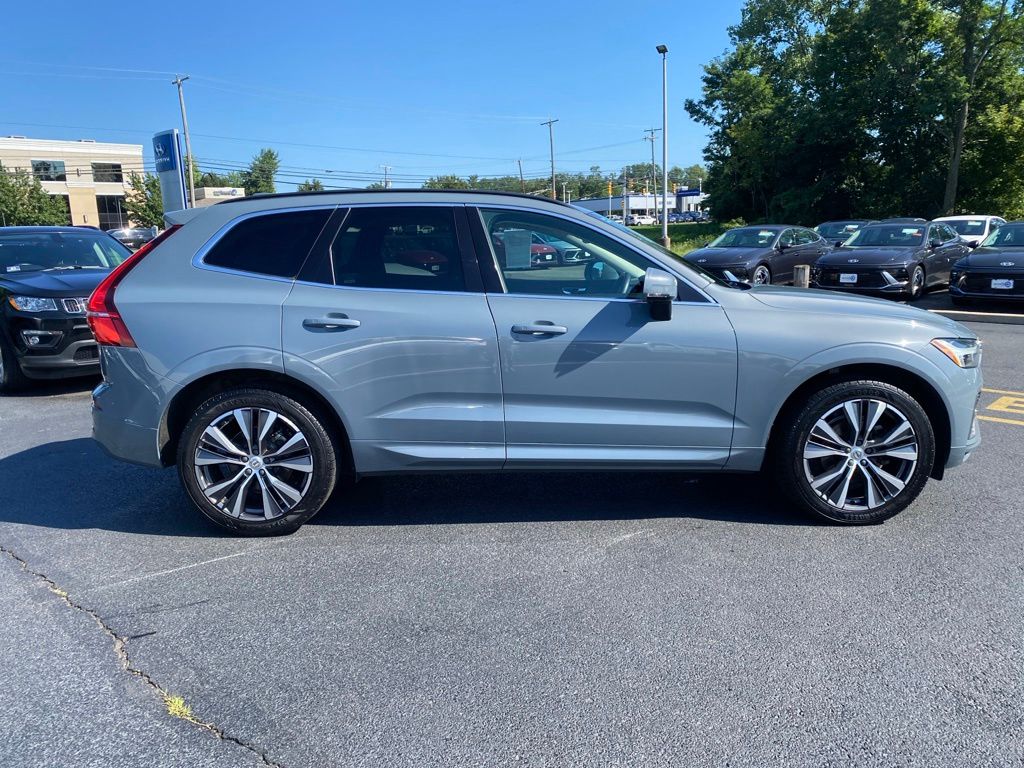 Used 2022 Volvo XC60 Momentum with VIN YV4L12RK6N1926038 for sale in Shrewsbury, NJ