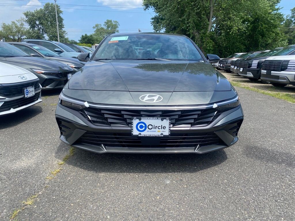 New 2026 Hyundai Elantra SEL Sport Premium Sedan