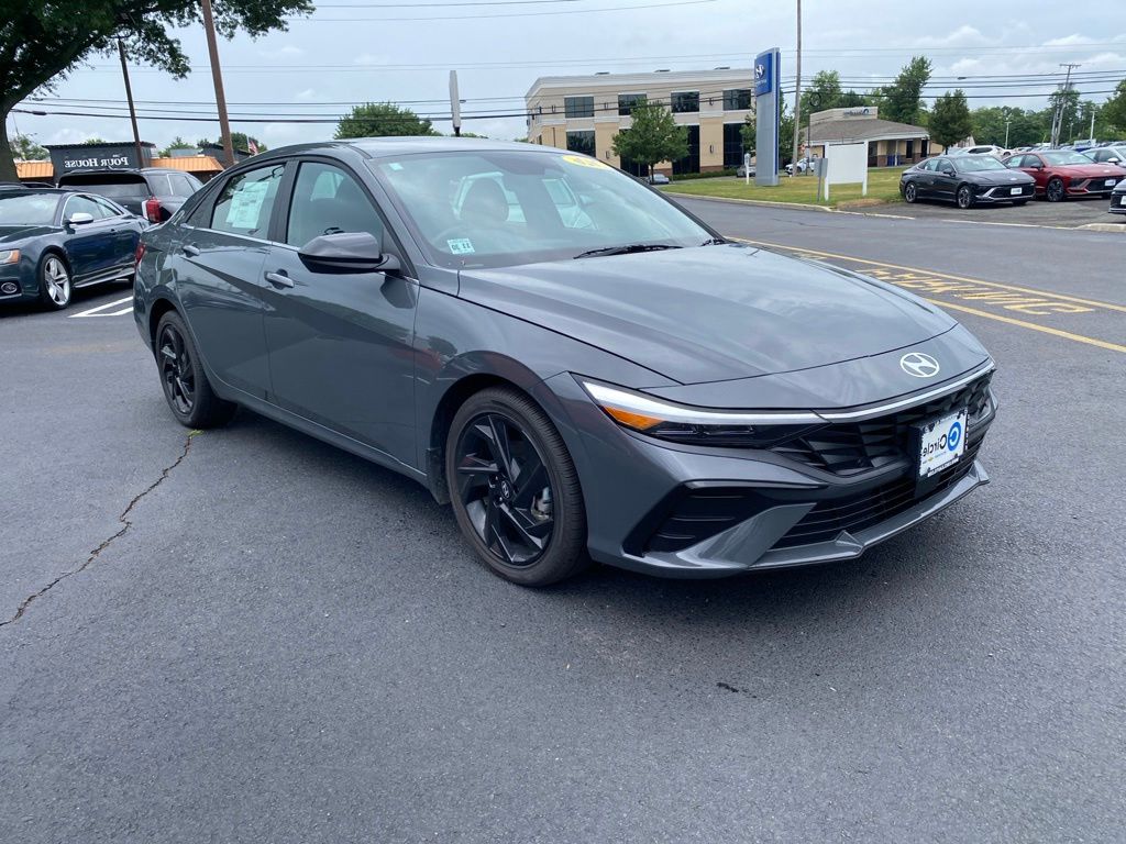 2026 Hyundai Elantra Sedan 