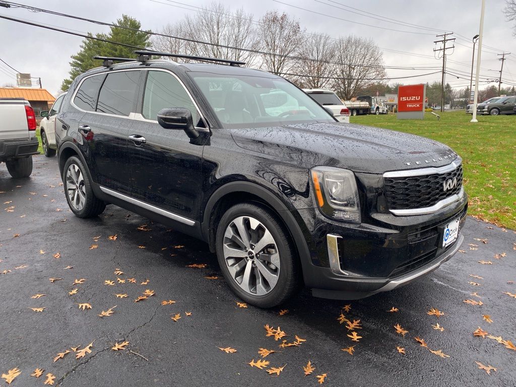 2022 Kia Telluride S's photo