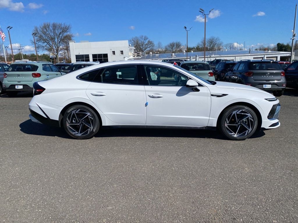 New 2026 Hyundai Sonata SEL Sport Sedan