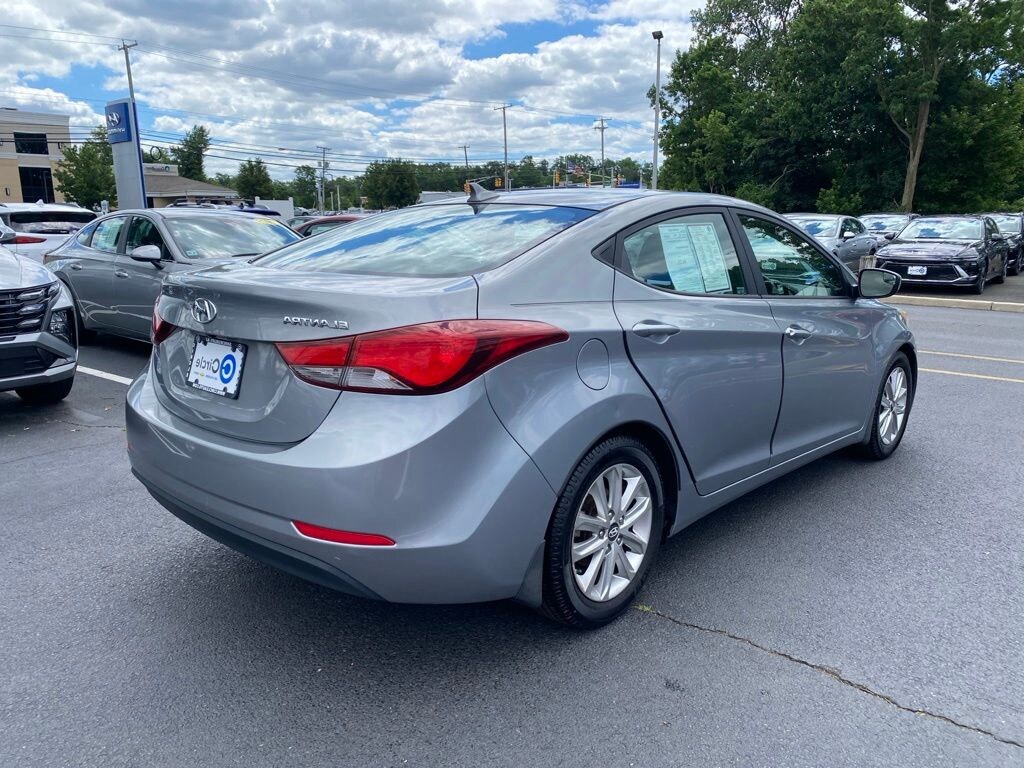 Used 2015 Hyundai Elantra SE Sedan
