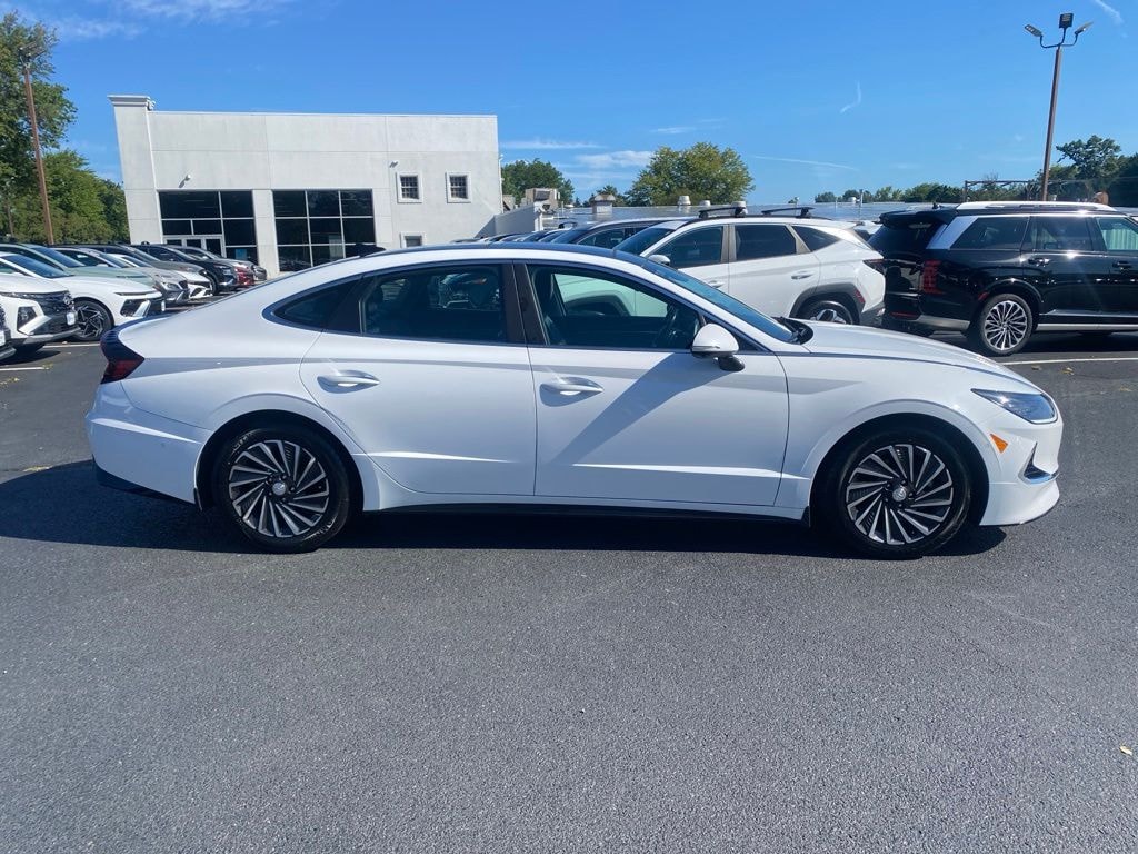 Certified 2023 Hyundai Sonata Hybrid Limited Sedan