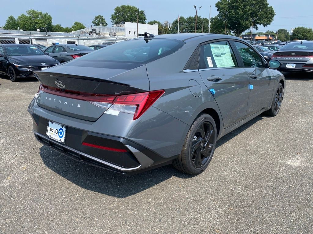 New 2026 Hyundai Elantra SEL Sport Sedan