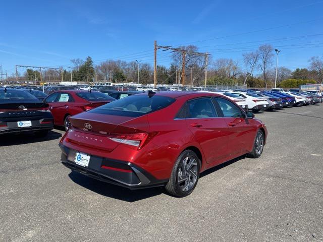 2025 Hyundai Elantra SEL Convenience photo 4