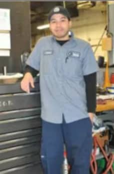 Staff member James Taylor from ID_2dce0c52e920