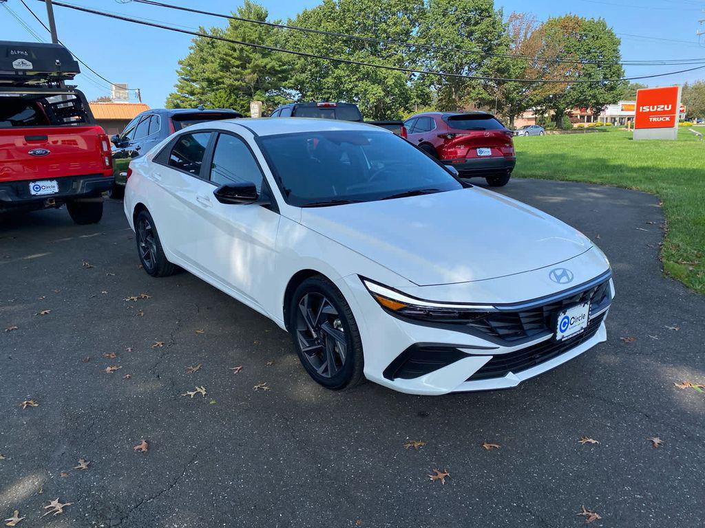 2025 Hyundai Elantra Sedan 