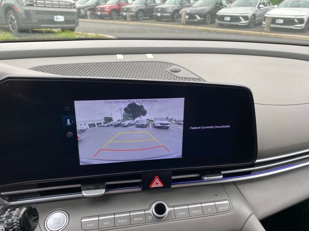 2024 Hyundai Elantra SEL - Photo 12