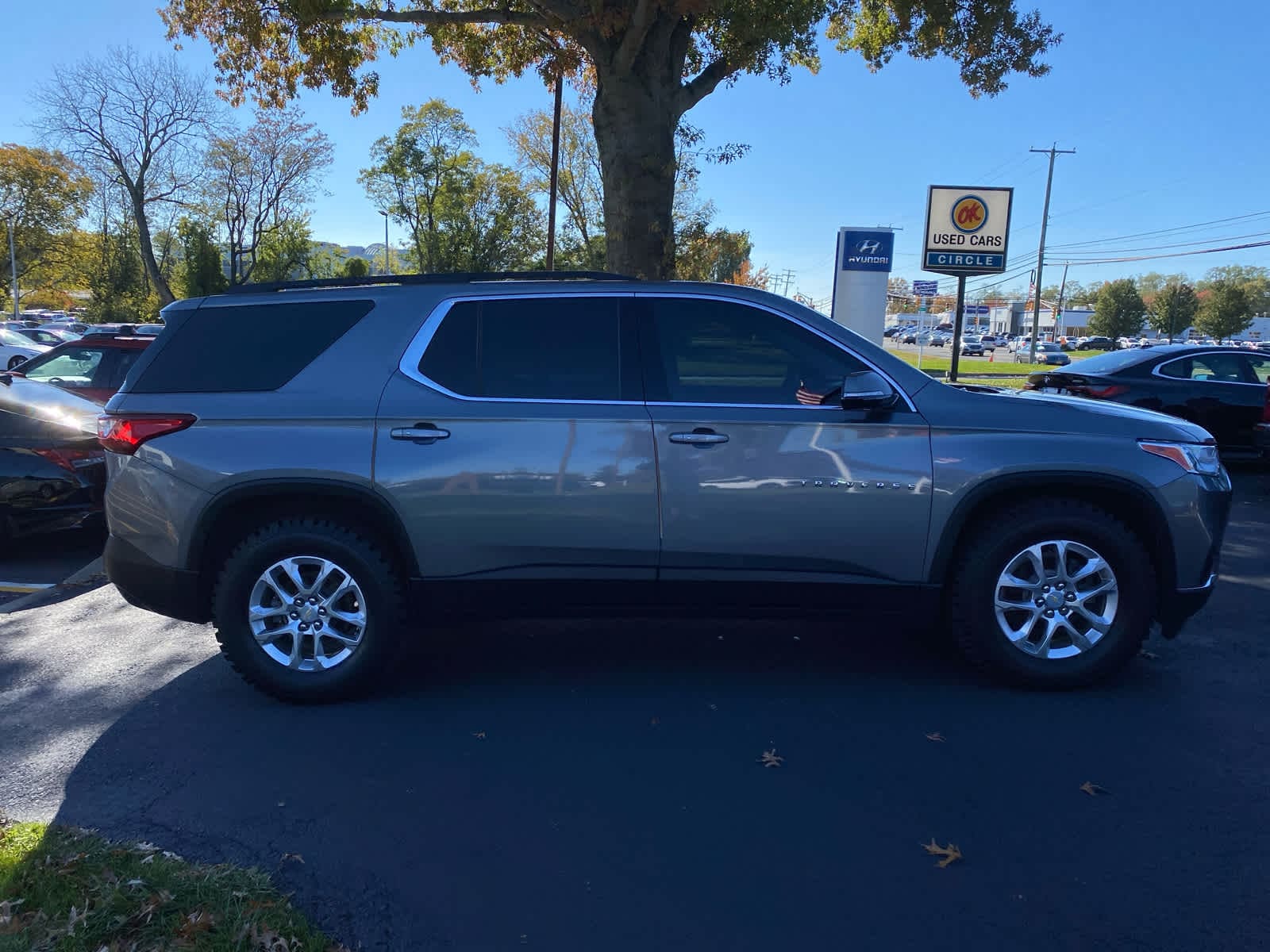 Used 2020 Chevrolet Traverse 3LT with VIN 1GNEVHKWXLJ142126 for sale in Shrewsbury, NJ