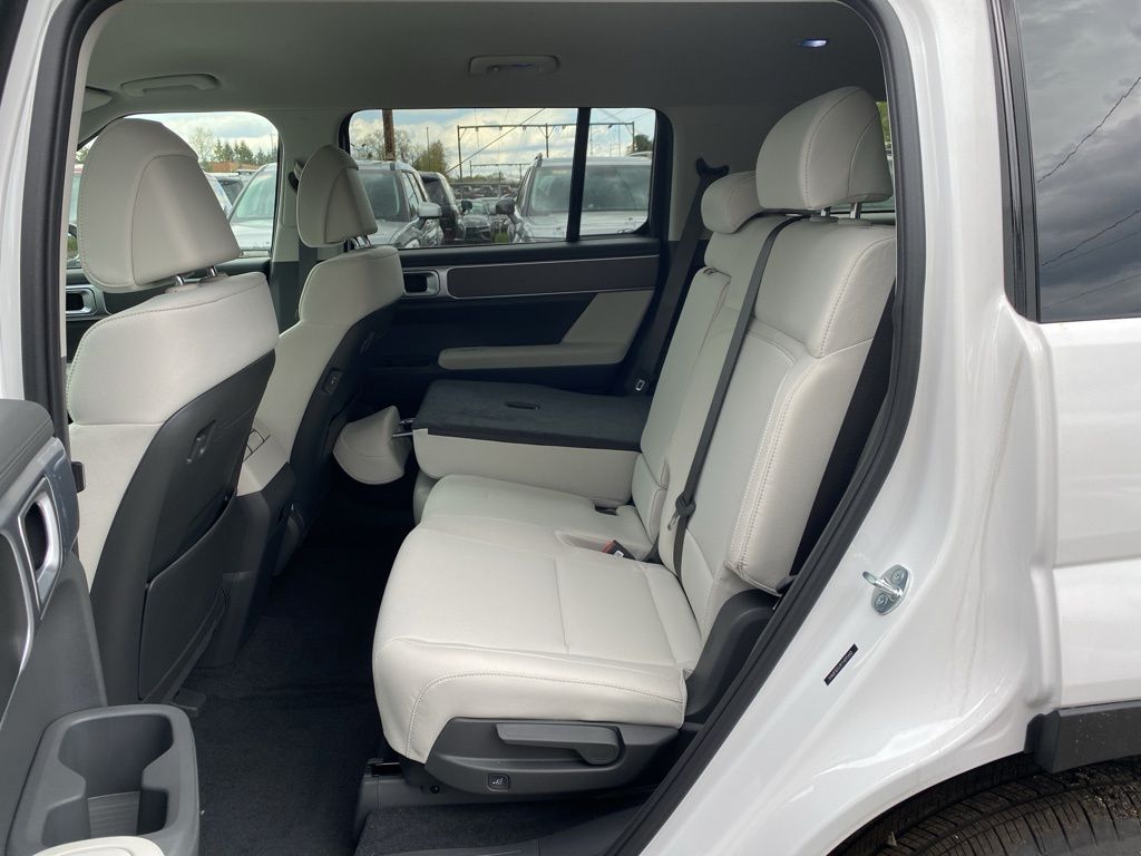 2026 Hyundai Santa Fe SE - Photo 13