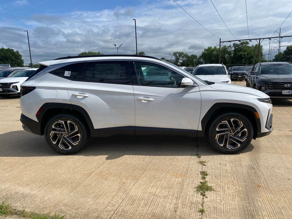 New 2026 Hyundai Tucson Limited AWD SUV