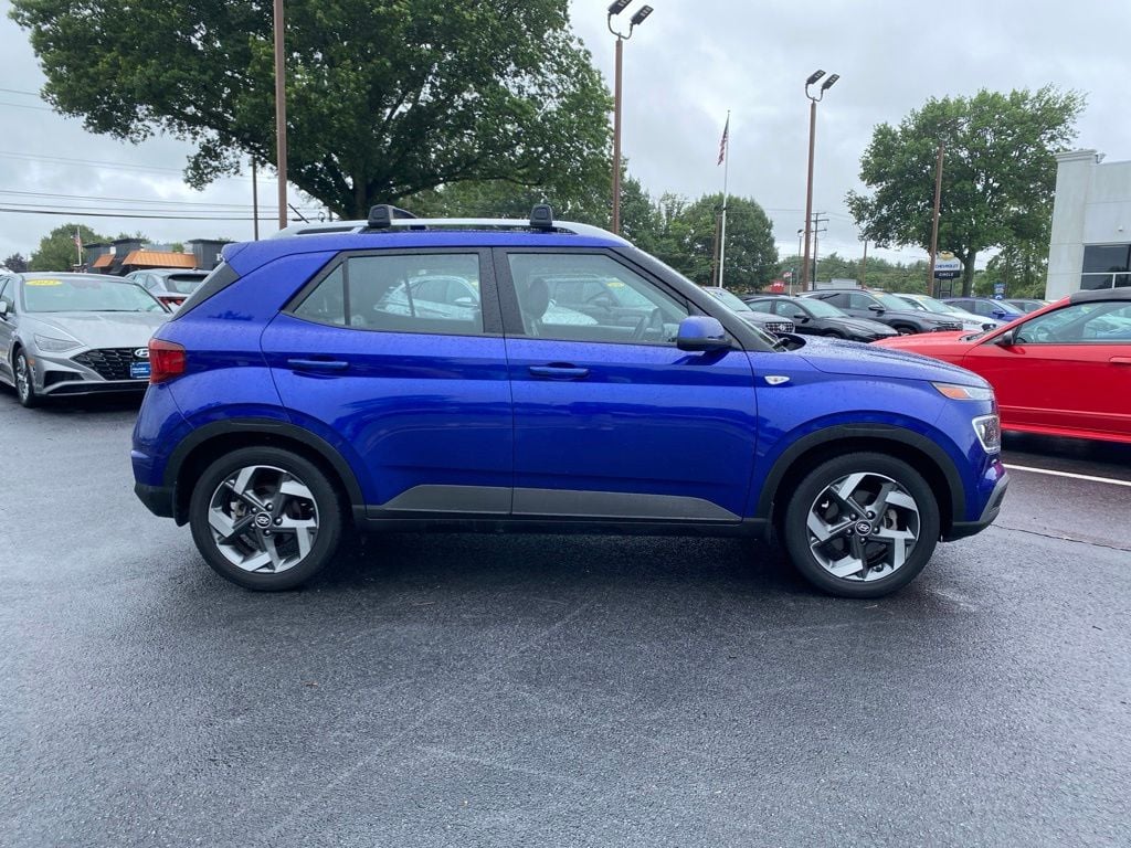 Certified 2023 Hyundai Venue Limited SUV