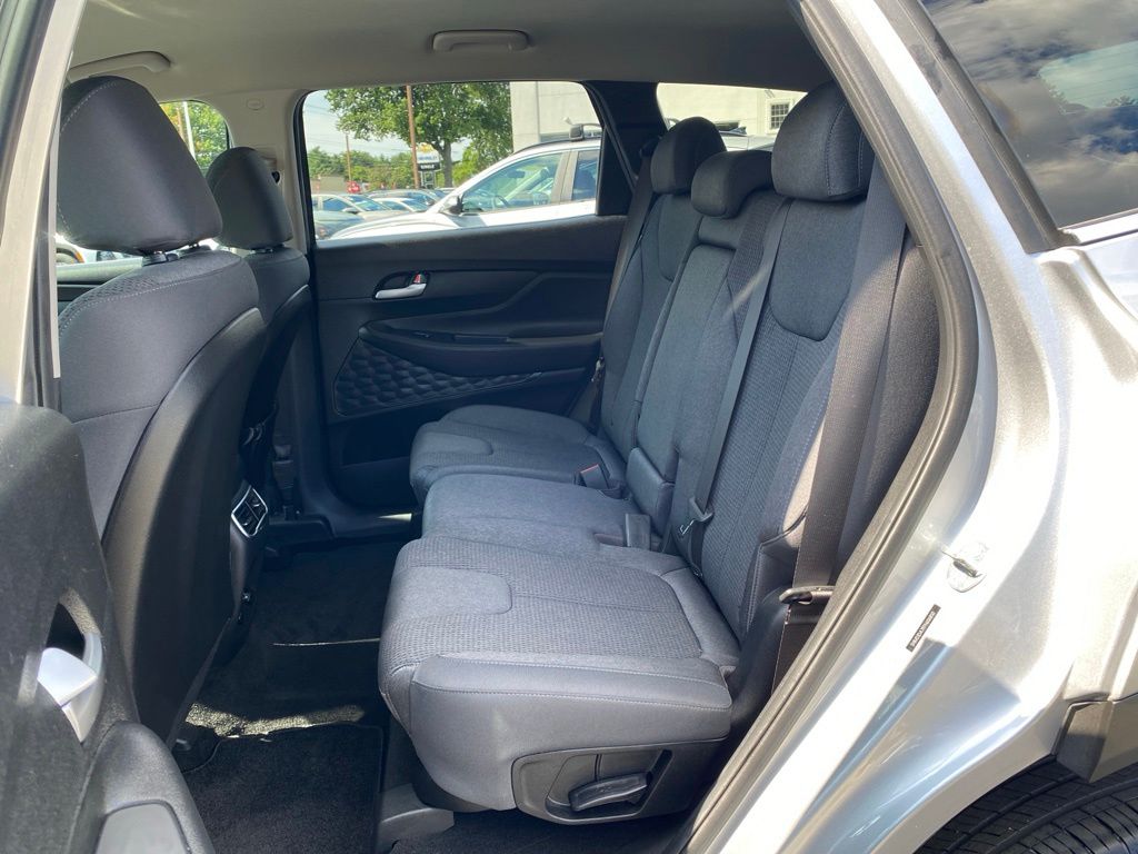 2023 Hyundai Santa Fe SE - Photo 14