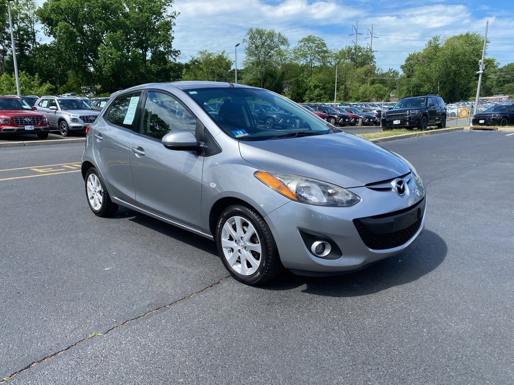 2012 Mazda Mazda2 Touring 5-Door Auto's photo