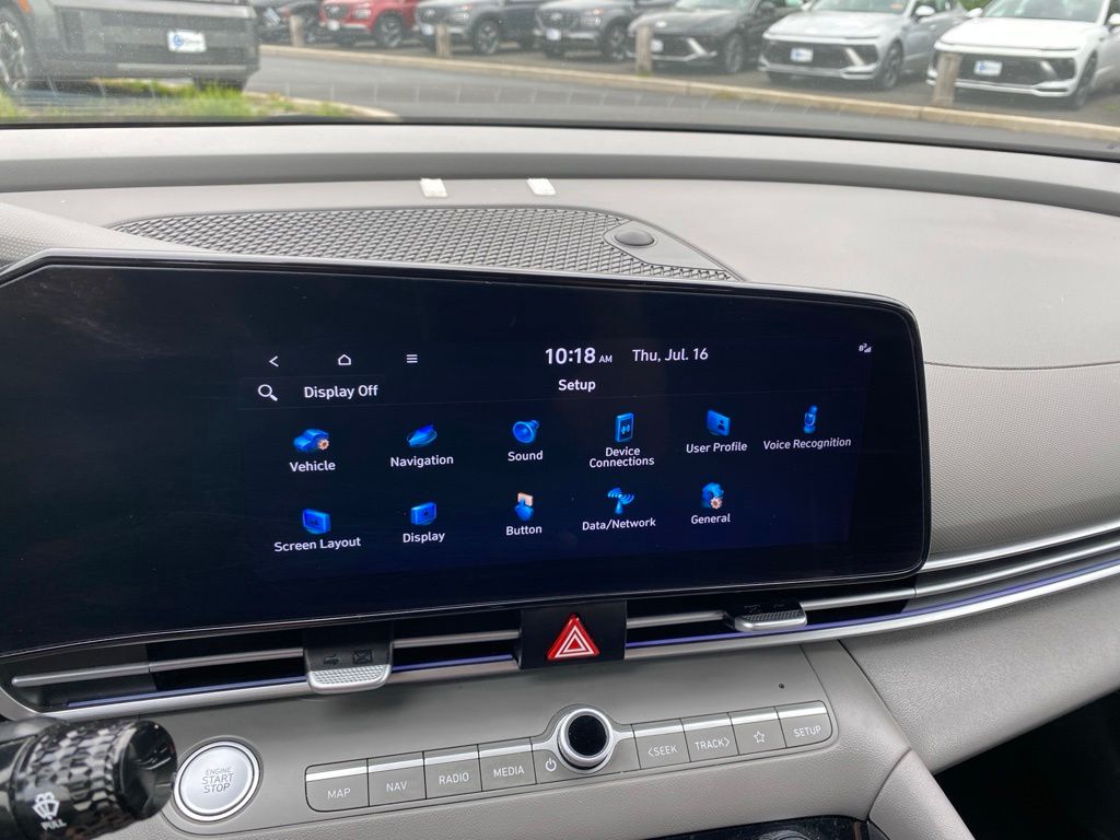 2024 Hyundai Elantra SEL - Photo 17