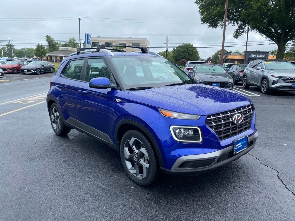 Certified 2023 Hyundai Venue Limited SUV
