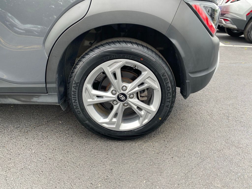 2023 Hyundai Kona SEL - Photo 9
