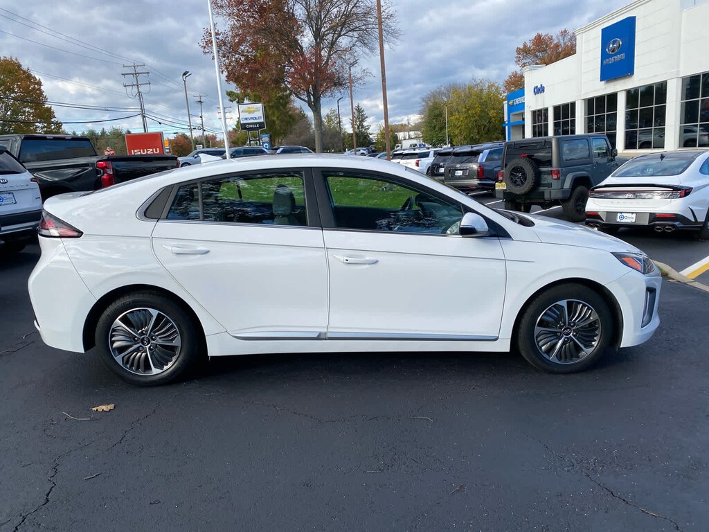 Certified 2022 Hyundai IONIQ Plug-In Hybrid SEL Hatchback