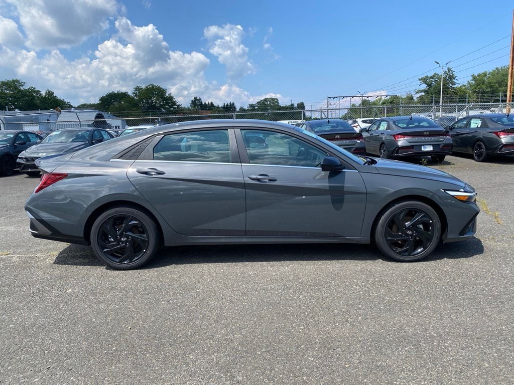 New 2026 Hyundai Elantra SEL Sport Sedan