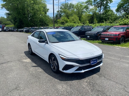 2025 Hyundai Elantra SEL Sport IVT