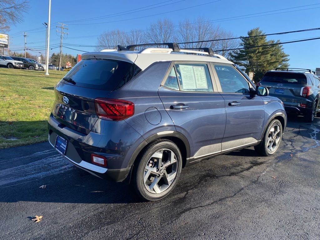 Used 2022 Hyundai Venue Limited SUV