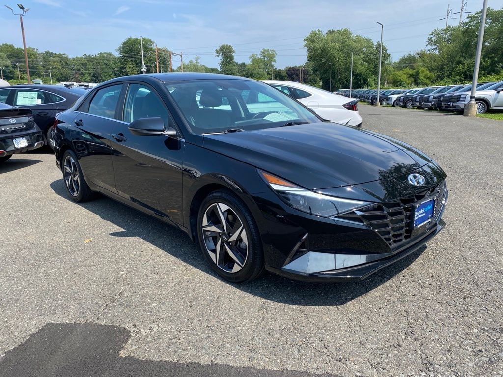 Certified 2023 Hyundai Elantra Limited Sedan