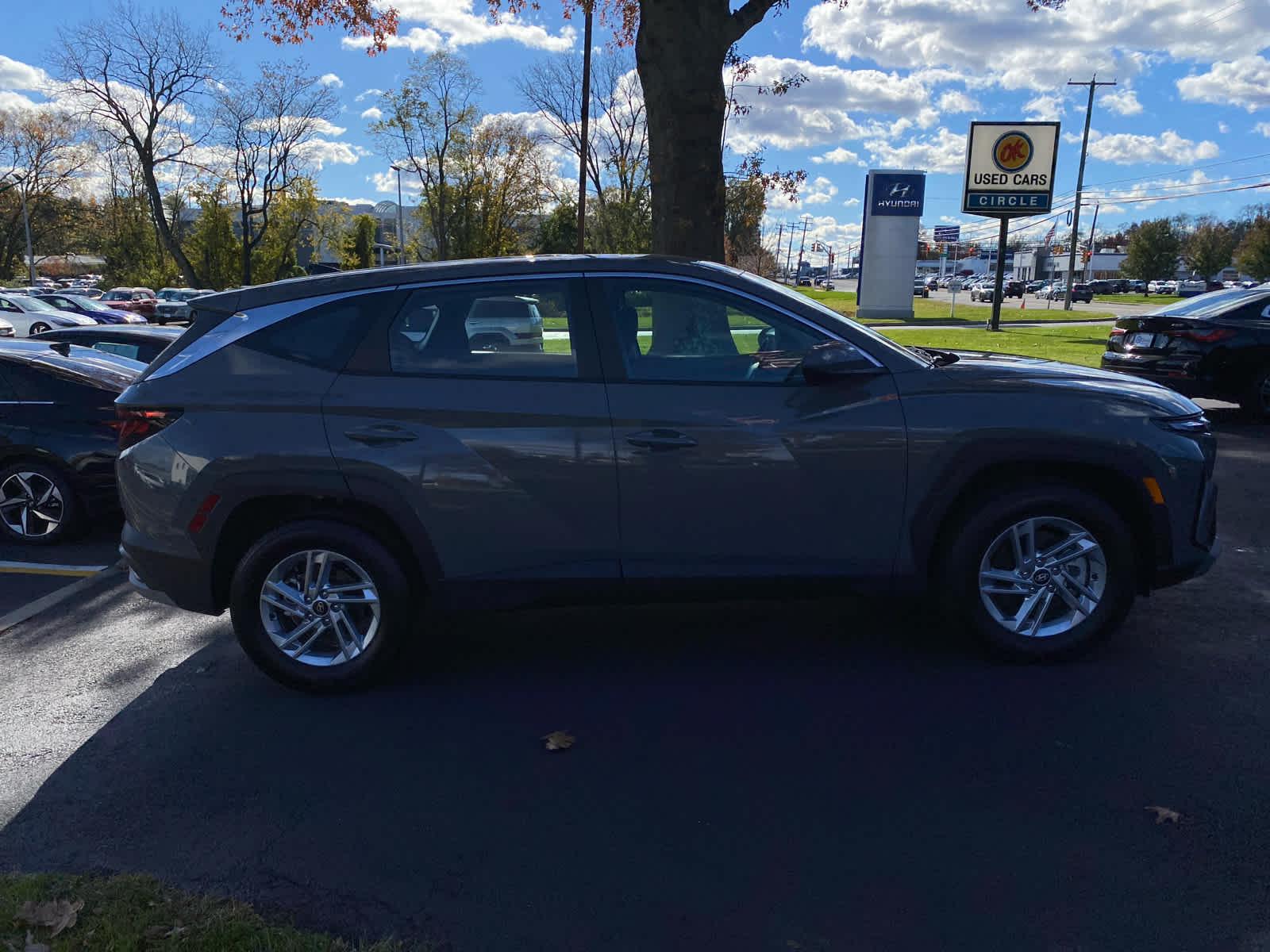 2025 Hyundai Tucson SE photo 2