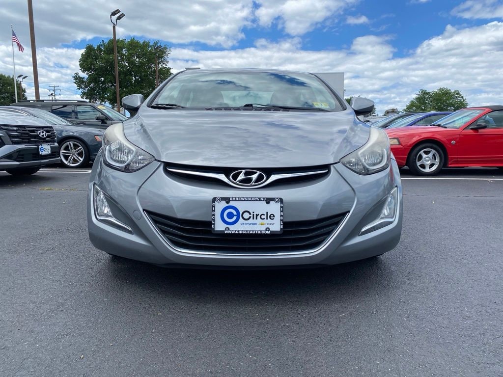 Used 2015 Hyundai Elantra SE Sedan