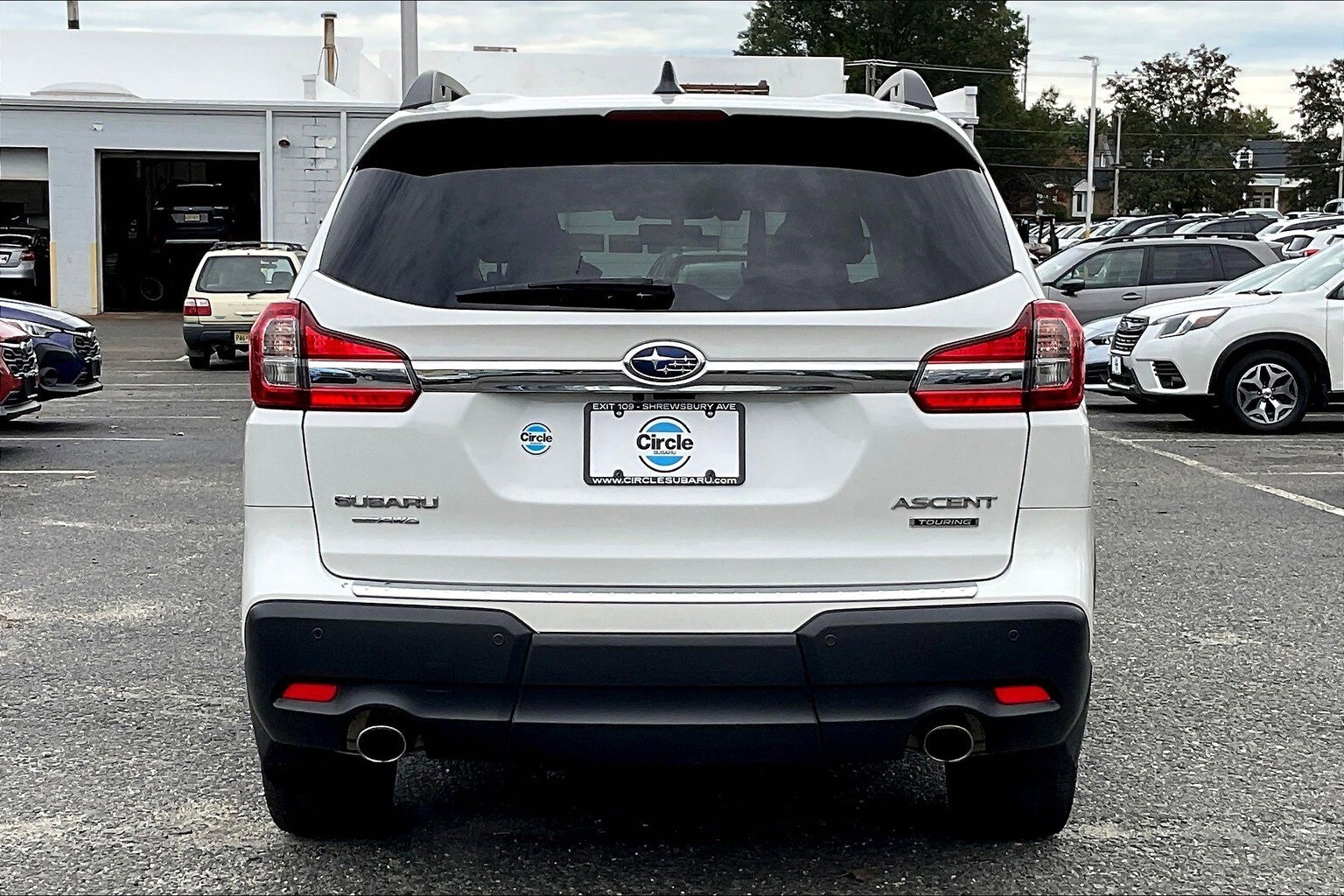 2022 Subaru Ascent Touring photo 4