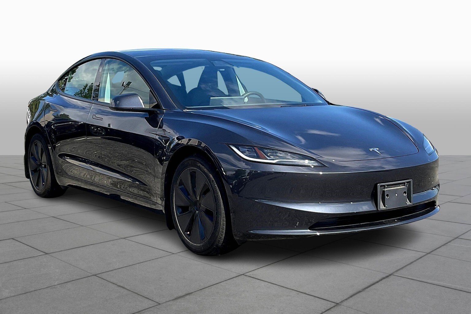 2024 Tesla Model 3 photo 2