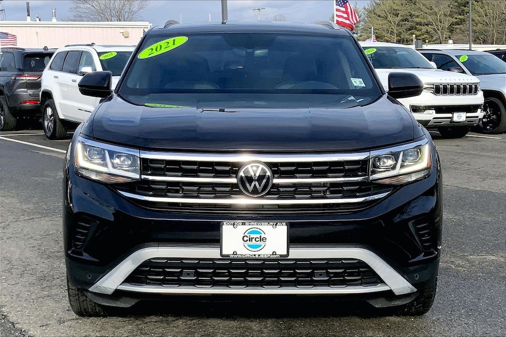 Used 2021 Volkswagen Atlas Cross Sport 2.0T SE w/Technology 4MOTION SUV