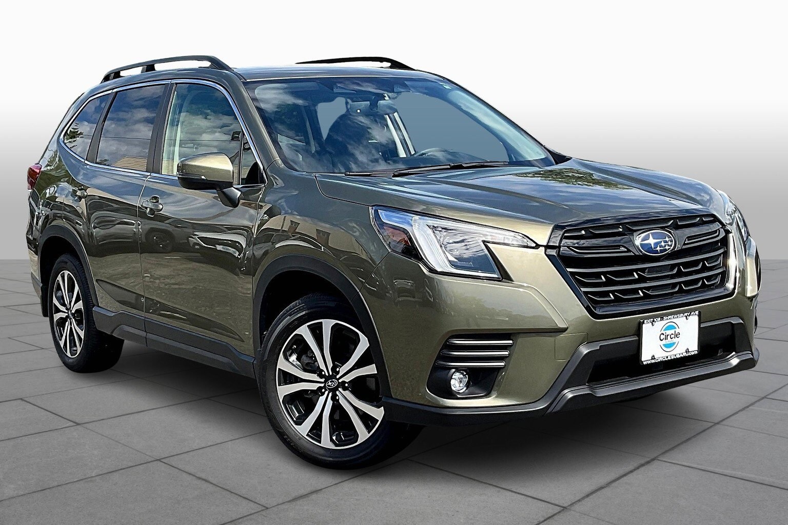 2024 Subaru Forester Limited photo 2