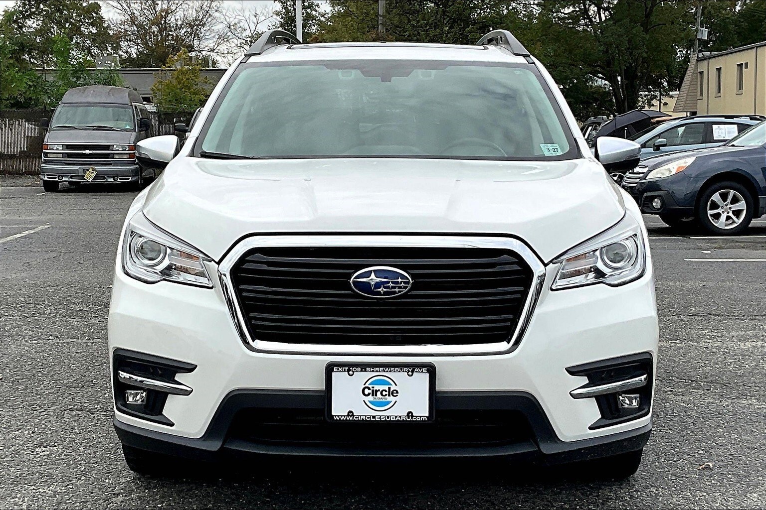 2022 Subaru Ascent Touring photo 3