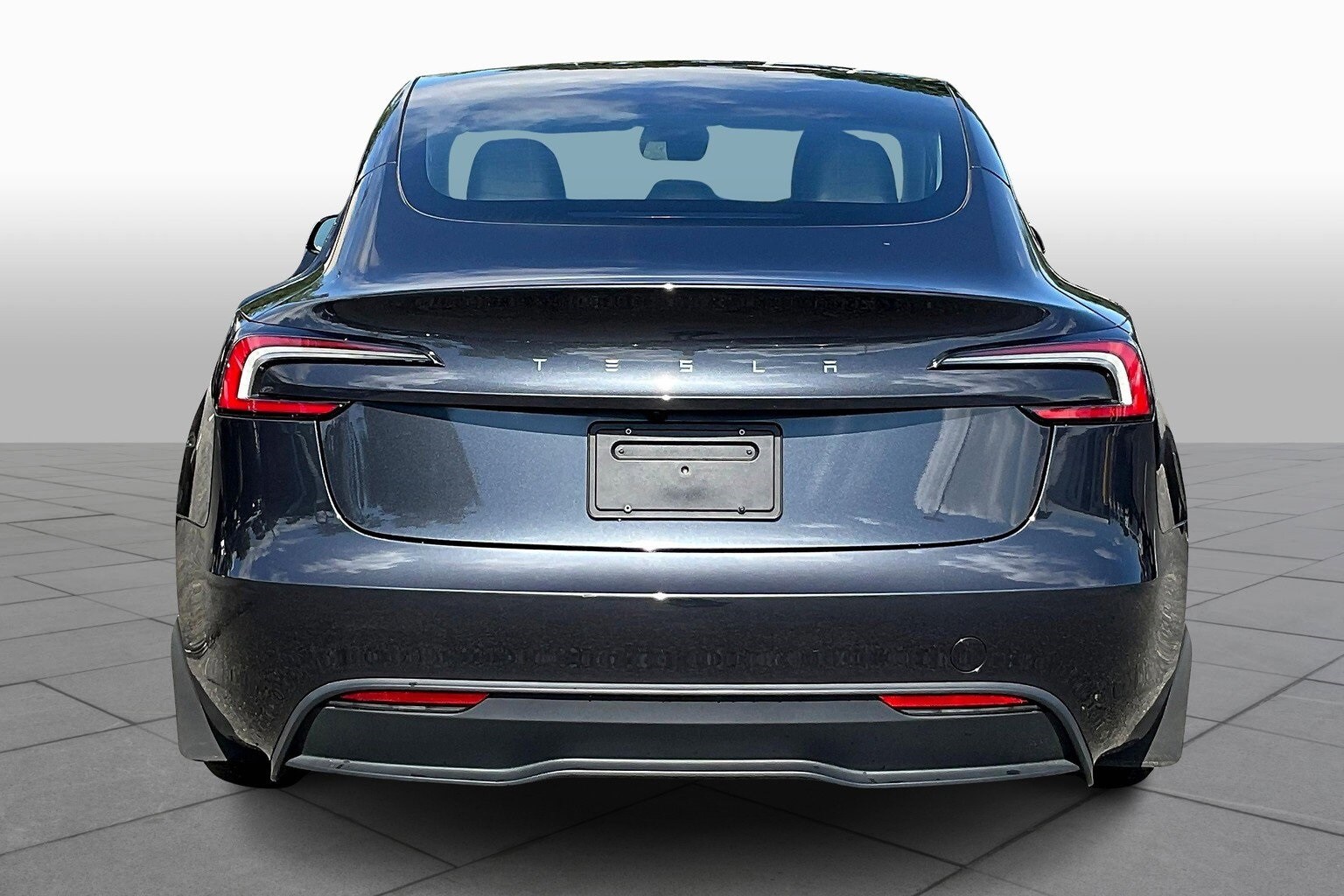 2024 Tesla Model 3 photo 4